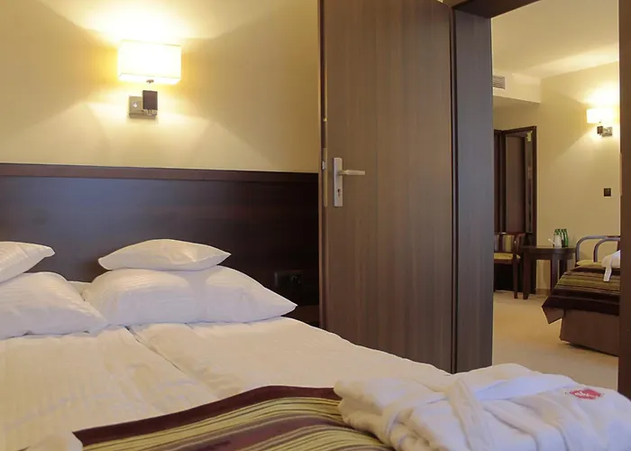 Hotel Krysztal Conference & Spa